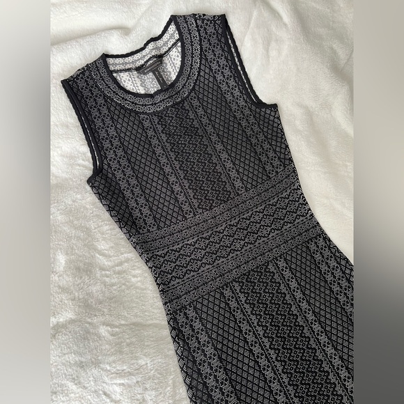 BCBGMaxAzria Black and Gray Geometric Mini Dress - NWT (fits like XS/XXS) - Picture 1 of 9